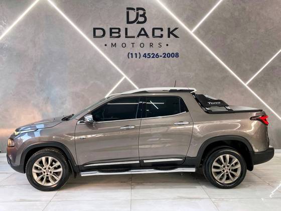 FIAT TORO 2.0 16V TURBO DIESEL RANCH 4WD AT9 FIAT TORO 2.0 16V TURBO DIESEL RANCH 4WD AT9